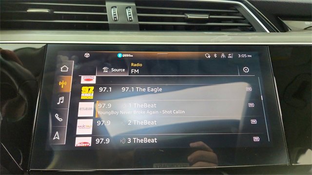 Used 2024 Audi Q8 e-tron Premium image 45