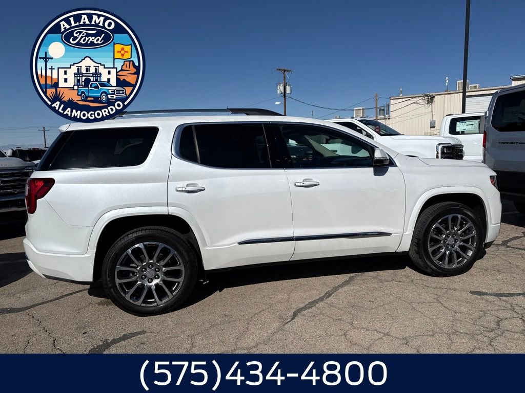 Used 2023 GMC Acadia Denali w/ Denali Ultimate Package image 19