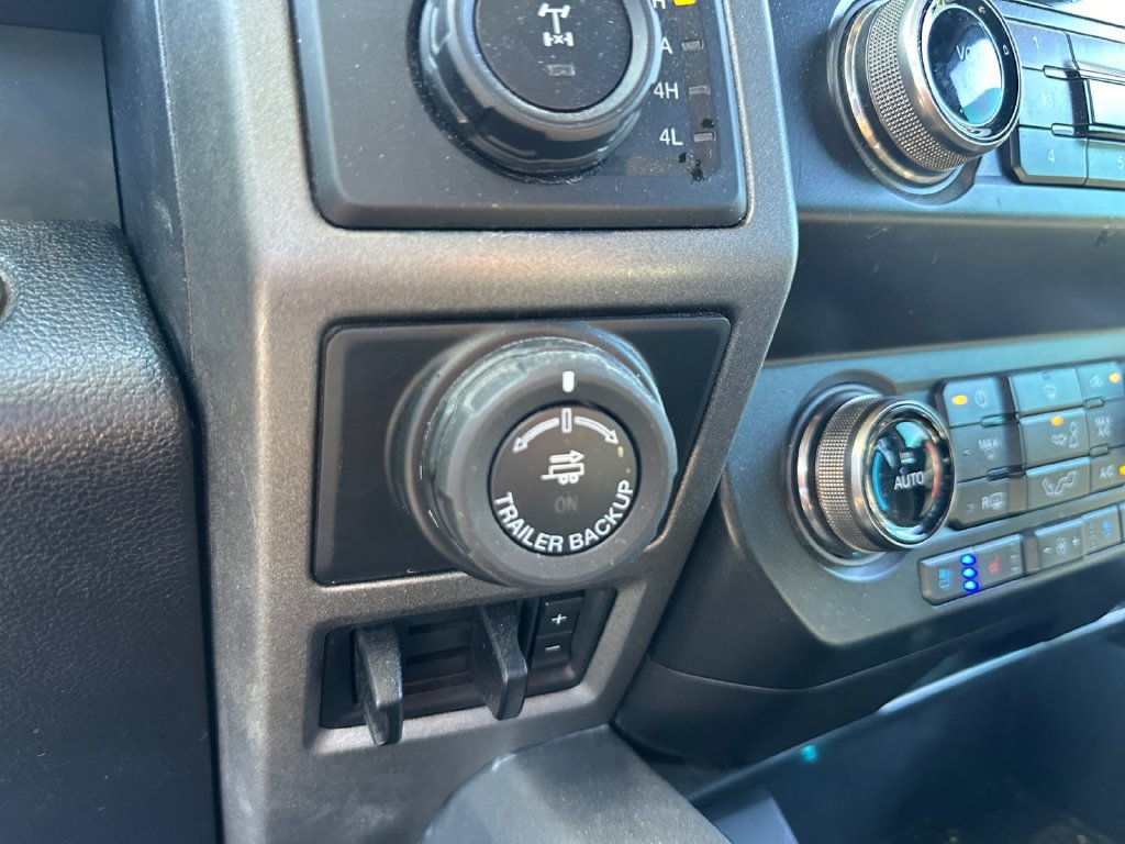 Used 2019 Ford F150 Raptor w/ Equipment Group 802A Luxury AWD/4WD image 30