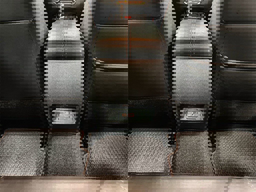 Used 2024 Nissan Altima 2.5 SR image 21