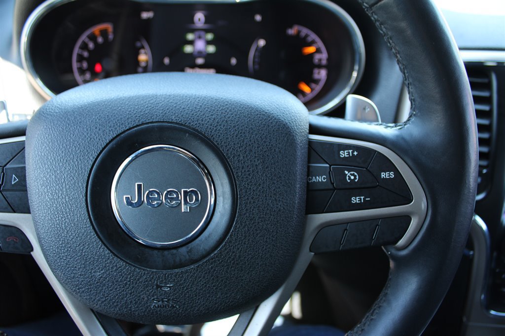 Used 2014 Jeep Grand Cherokee Limited w/ Luxury Group II RWD image 34