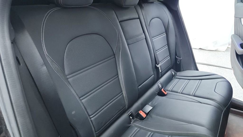 Used 2021 Mercedes-Benz GLC 63 AMG 4MATIC image 38