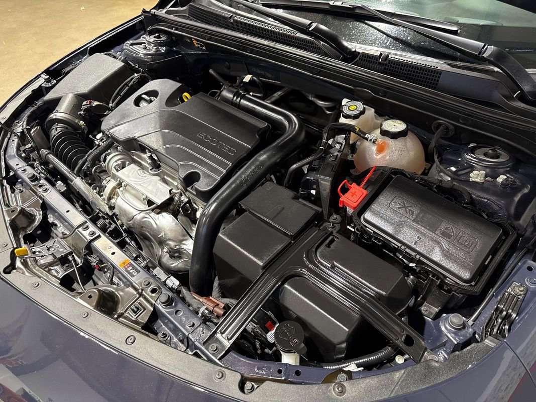 Used 2025 Chevrolet Malibu LT image 57