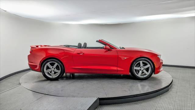 Used 2020 Chevrolet Camaro LT image 8