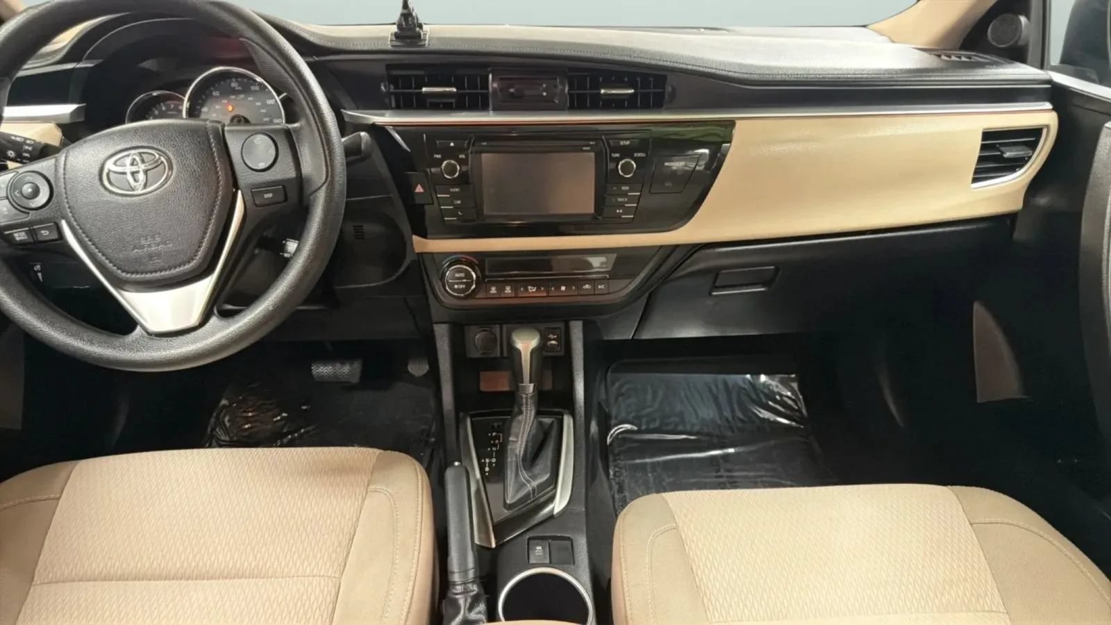 Used 2014 Toyota Corolla LE FWD image 15