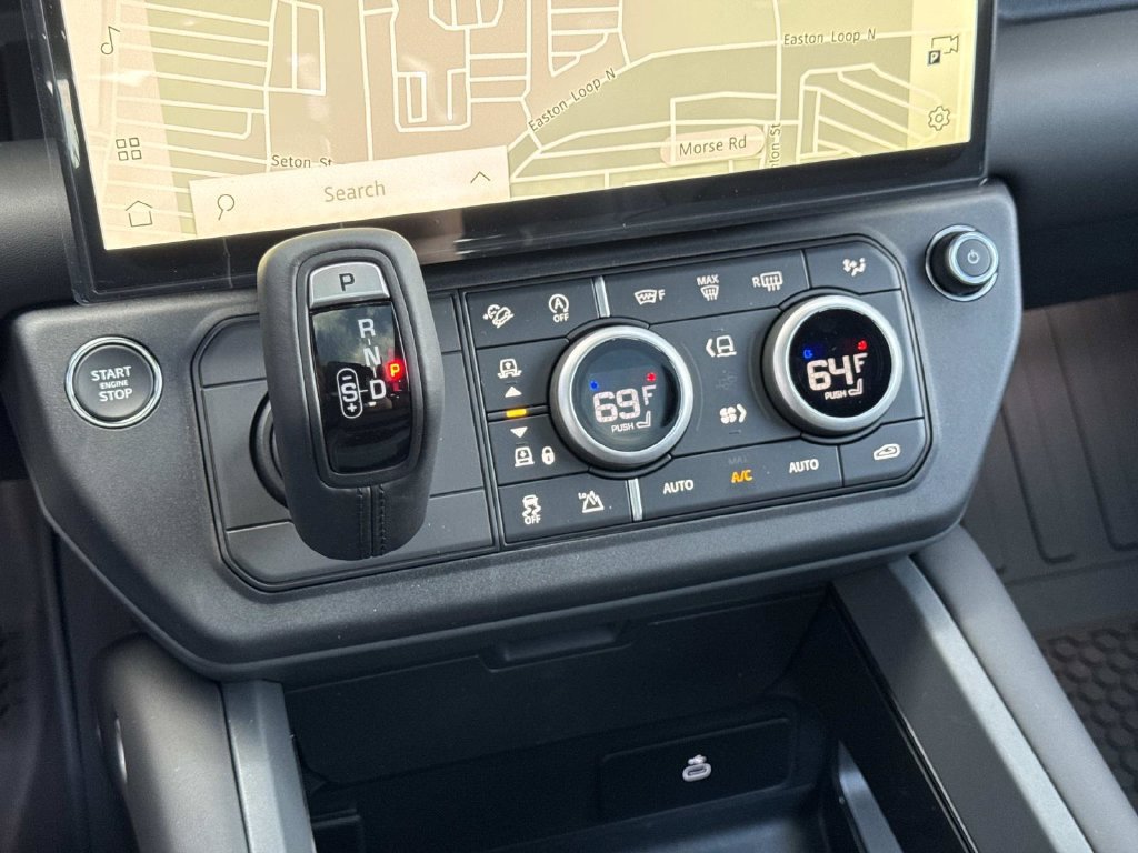 New 2026 Land Rover Defender 110 X-Dynamic SE AWD/4WD image 27