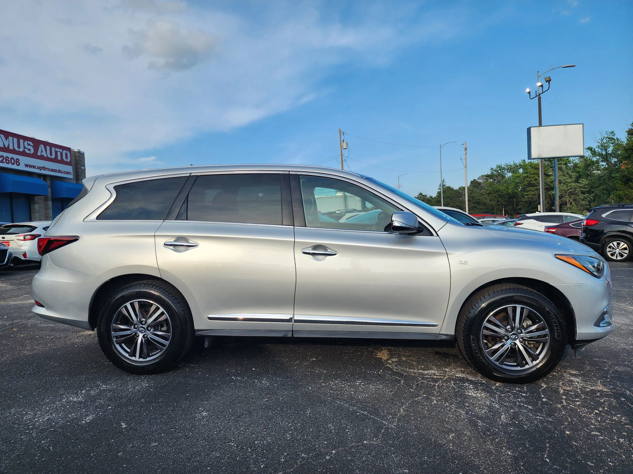 Used 2018 INFINITI QX60 Luxe AWD/4WD image 8