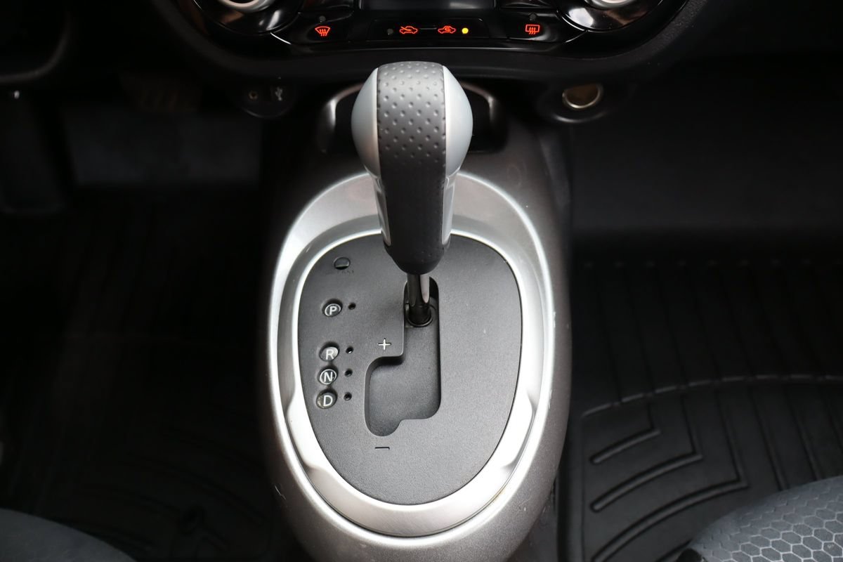 Used 2015 Nissan Juke SV AWD/4WD image 37