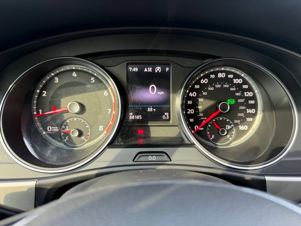 Used 2018 Volkswagen Atlas SEL AWD/4WD image 17