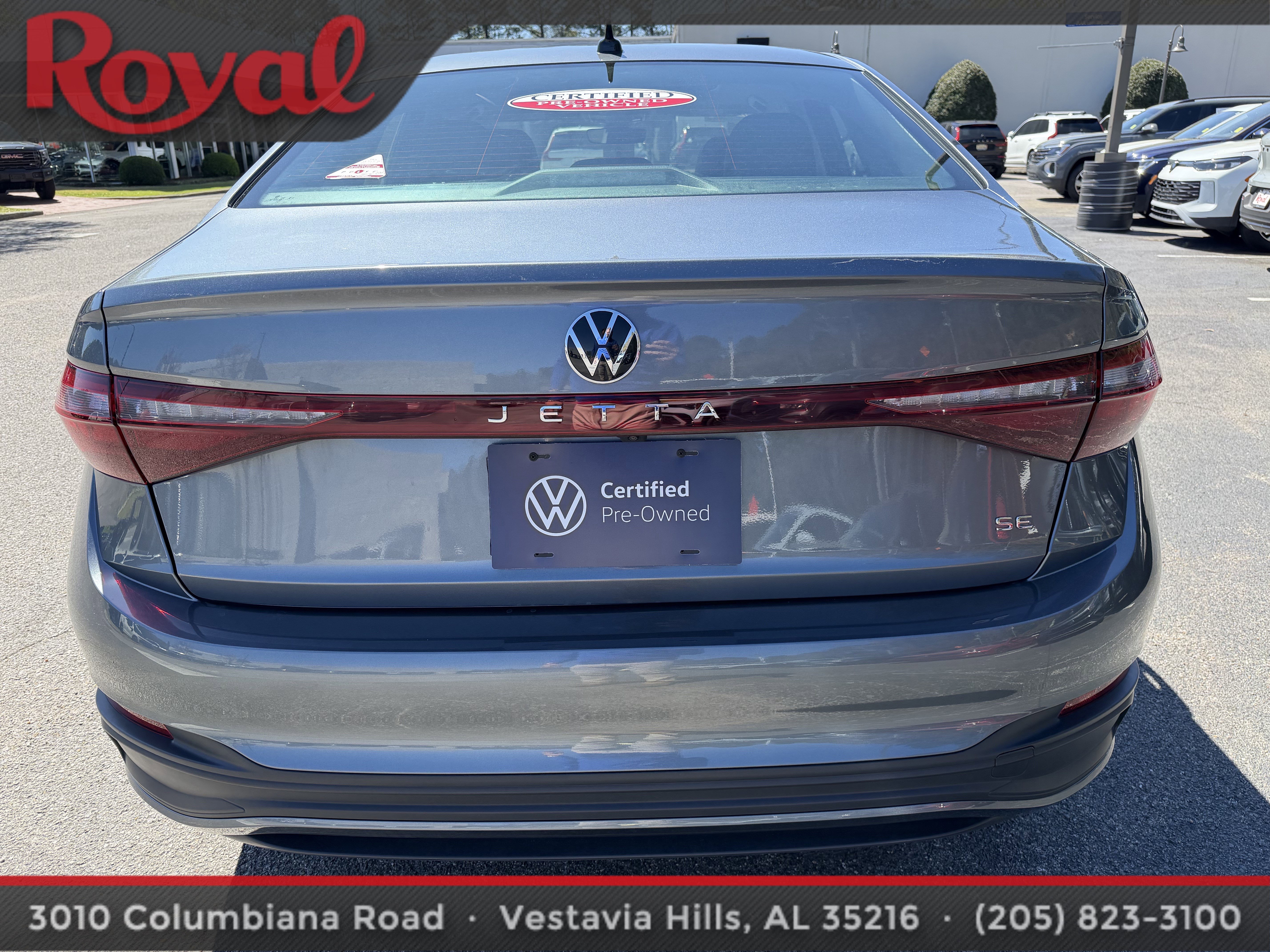 Certified 2025 Volkswagen Jetta SE w/ Sunroof Package image 6