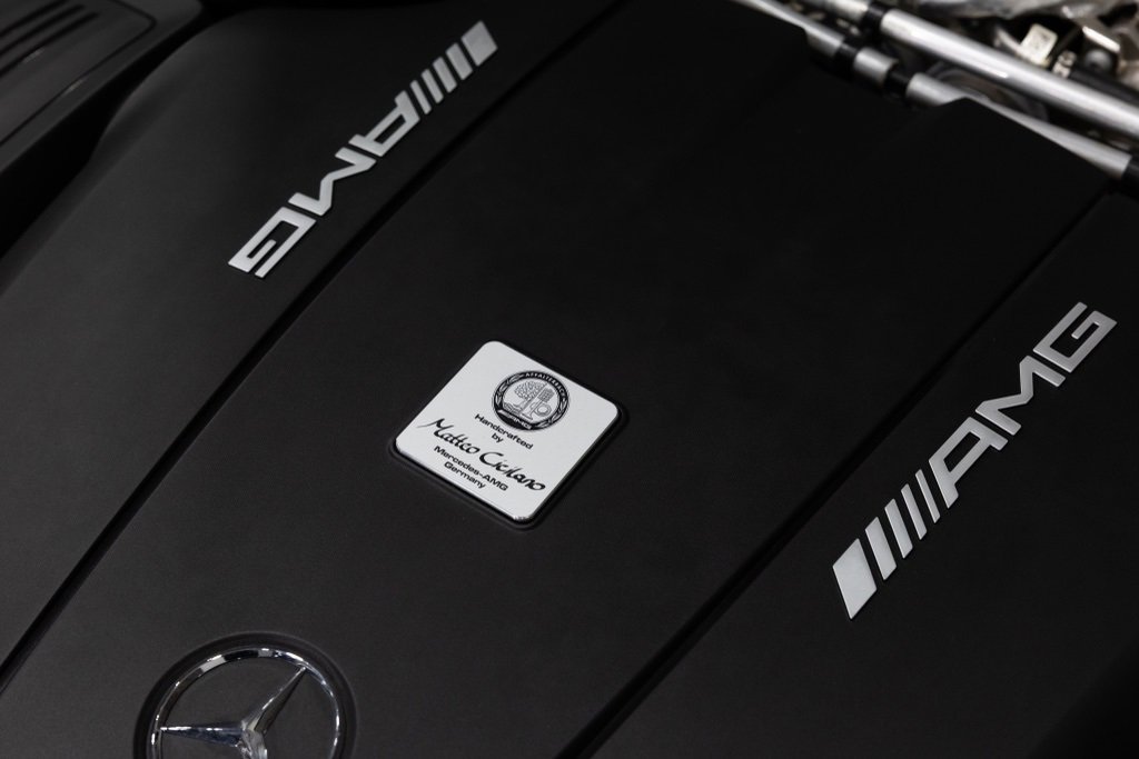 Used 2018 Mercedes-Benz AMG GT Roadster w/ Exclusive Interior Package image 25