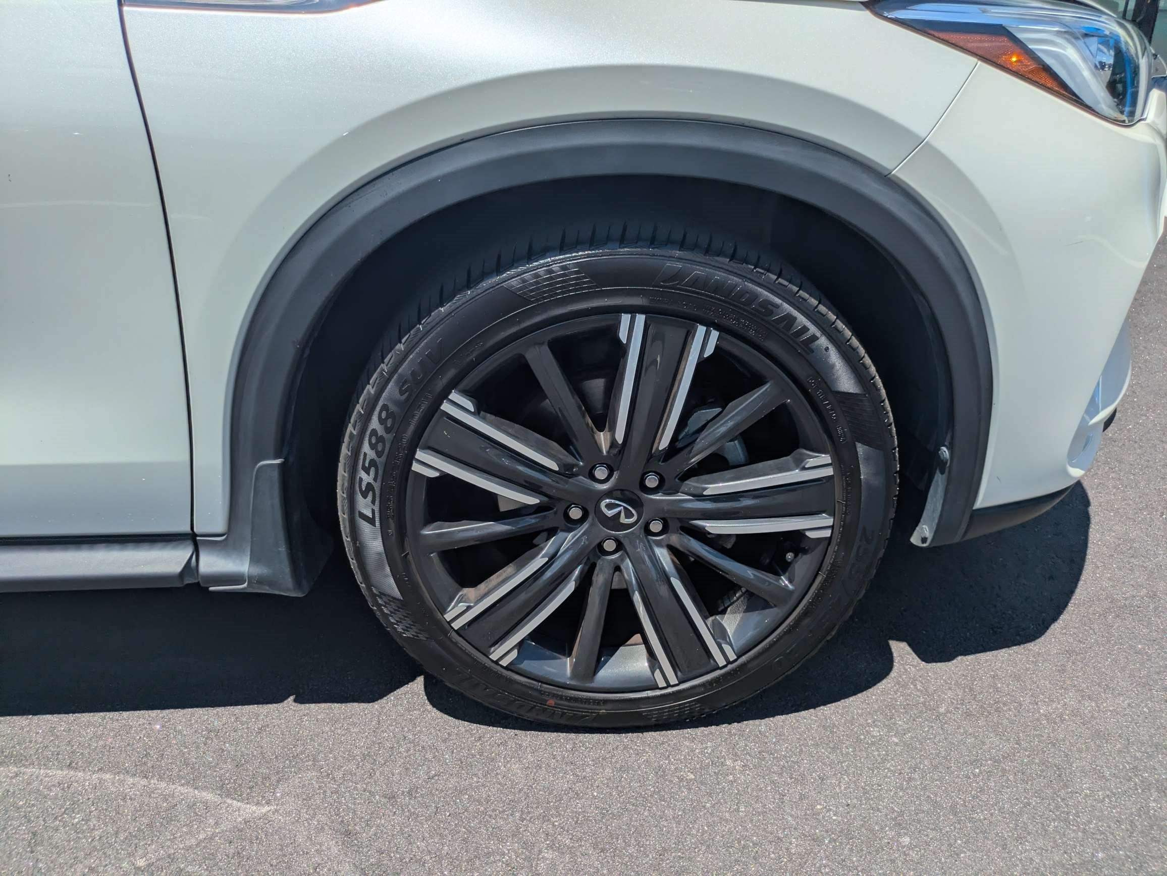Used 2021 INFINITI QX50 Luxe w/ Appearance Package FWD image 15