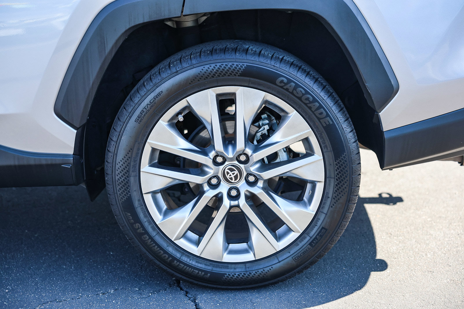 Used 2023 Toyota RAV4 XLE Premium FWD image 28