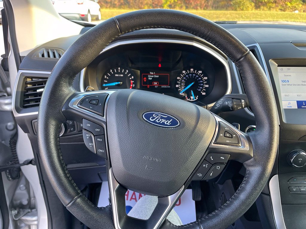 Used 2019 Ford Edge SEL AWD/4WD image 10