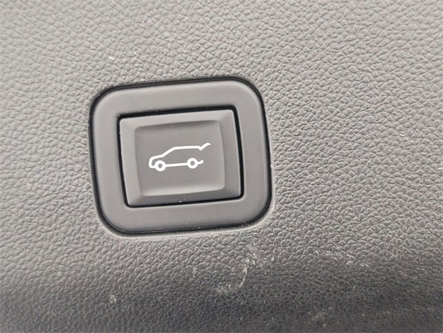 Certified 2023 Chevrolet Suburban Premier image 31