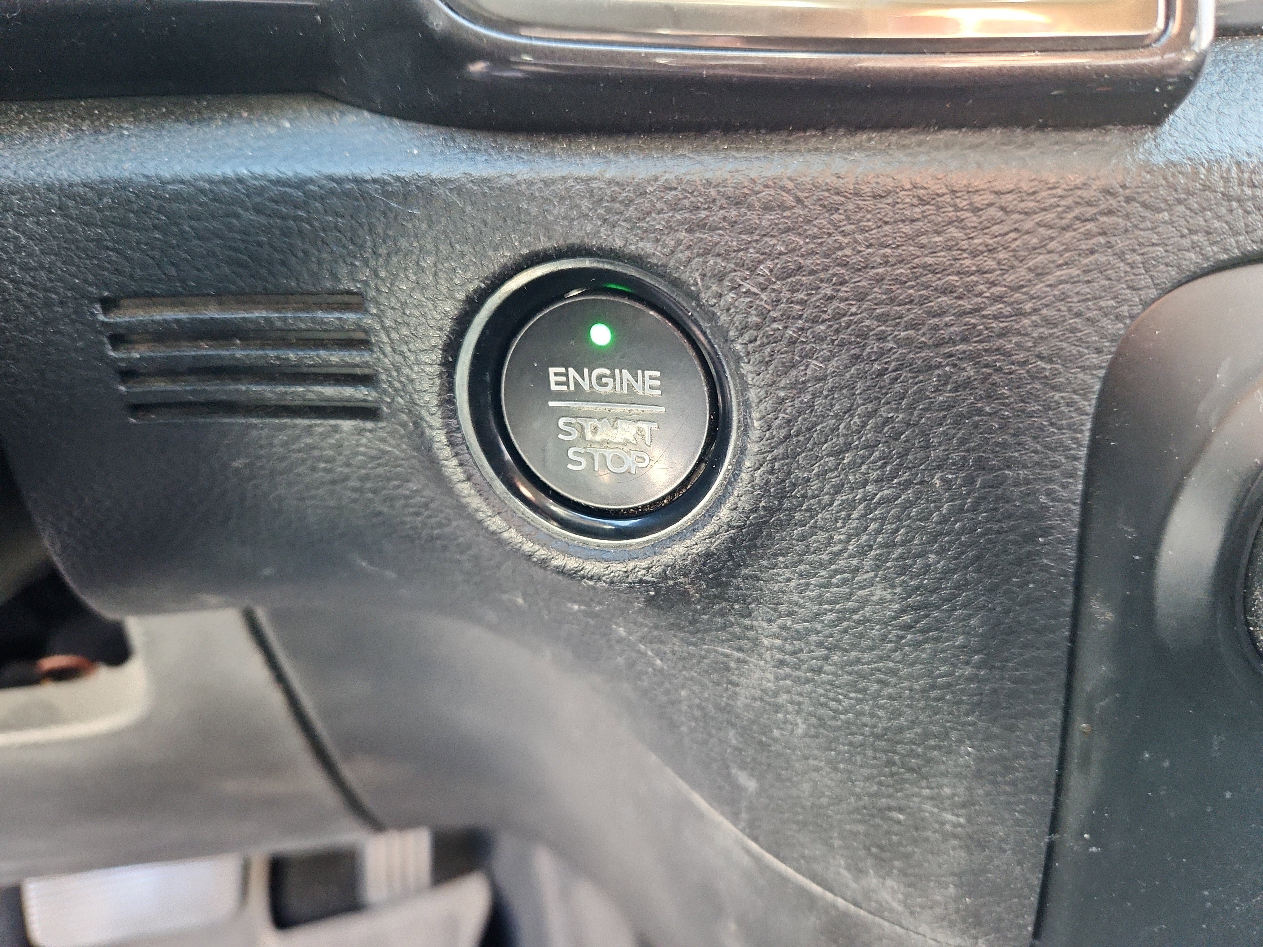 Used 2019 Ford Ranger Lariat w/ Equipment Group 501A Mid image 16