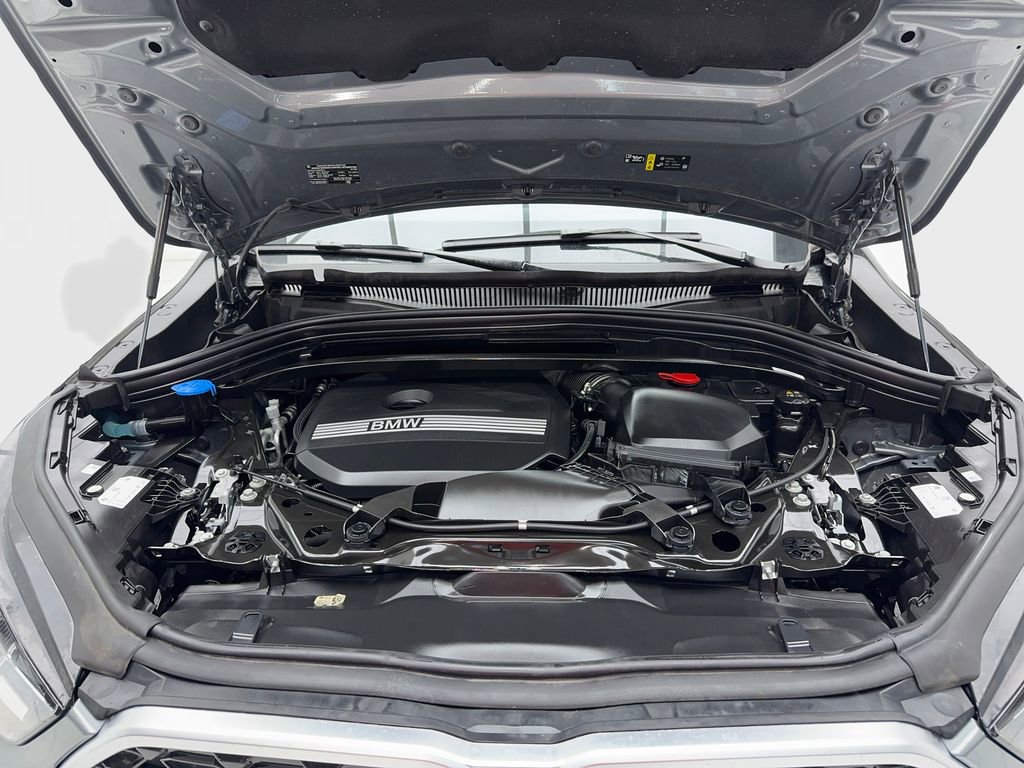 Used 2025 BMW X2 xDrive28i image 12