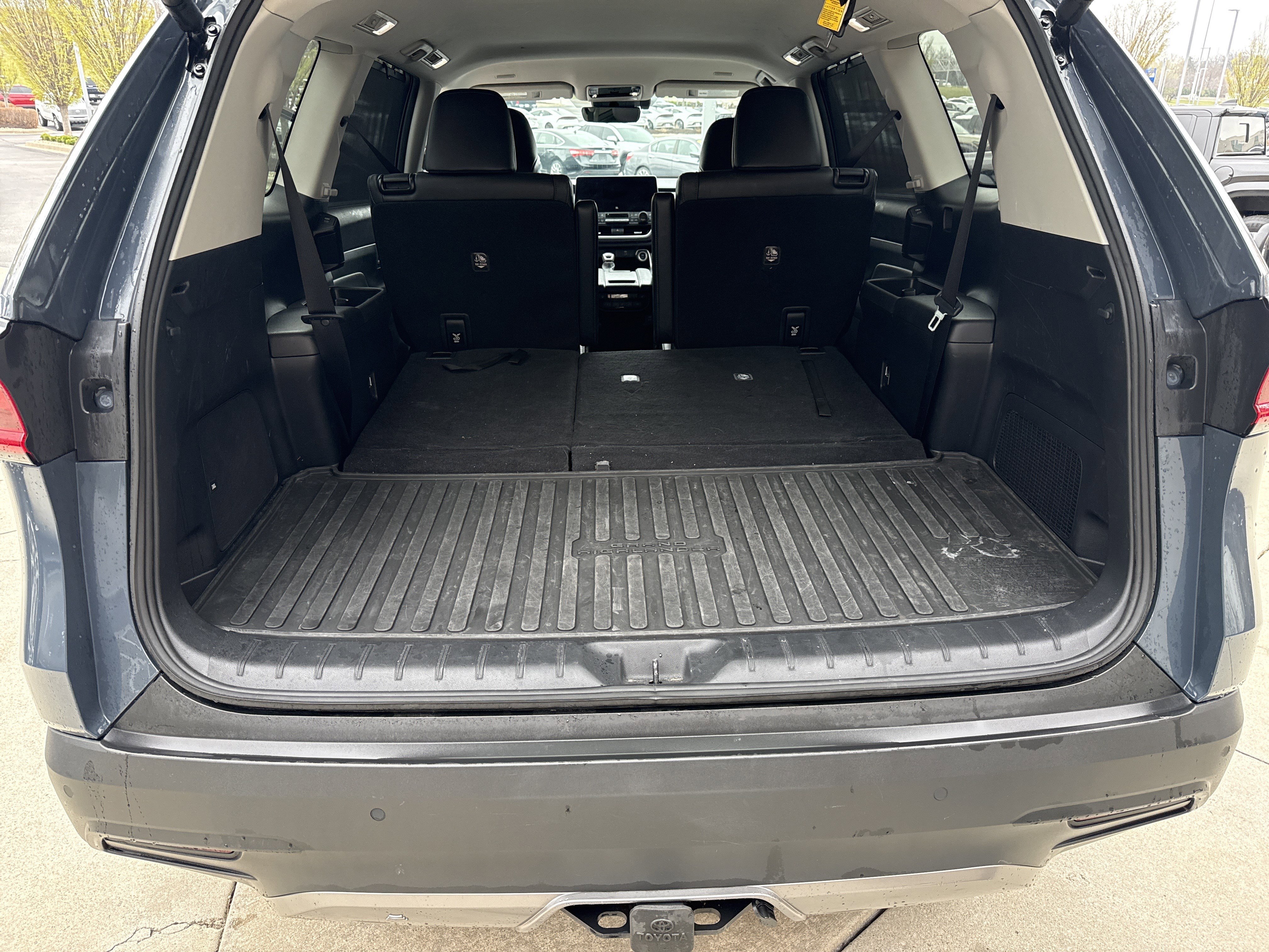 Used 2024 Toyota Grand Highlander AWD image 31