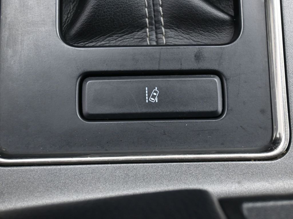 Used 2018 Ford F150 Raptor w/ Equipment Group 802A Luxury image 34