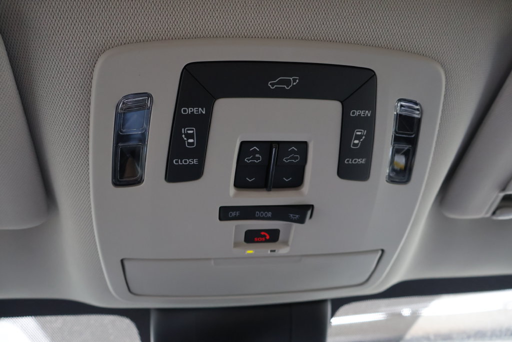 New 2026 Toyota Sienna XLE AWD/4WD image 33