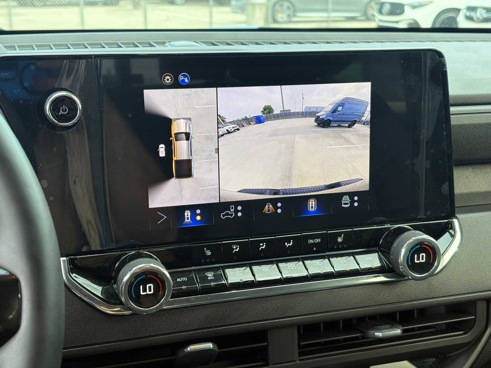 Used 2025 Chevrolet Colorado Trail Boss image 18