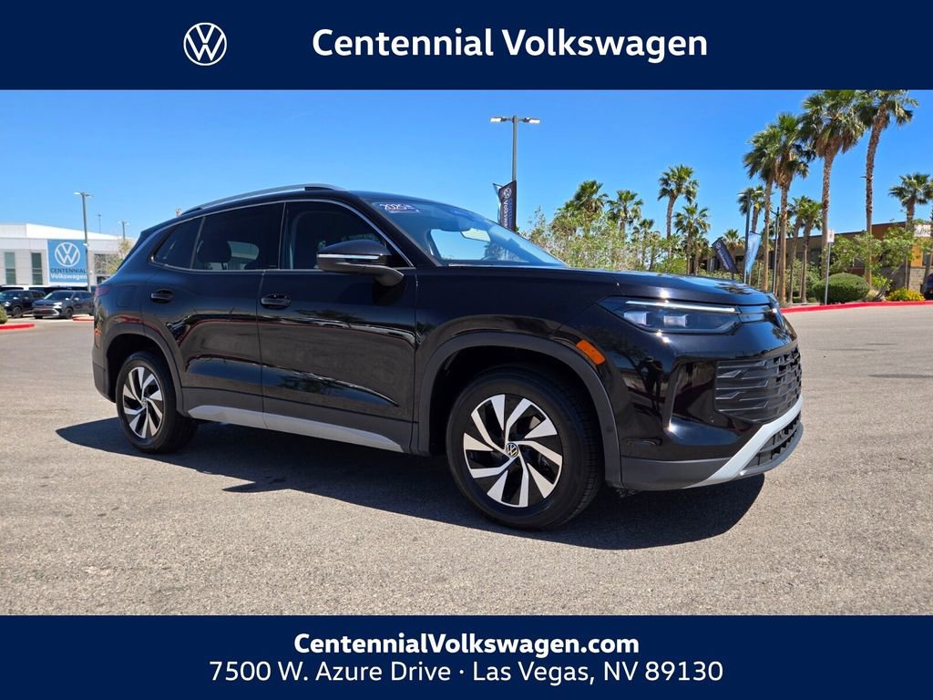 Certified 2025 Volkswagen Tiguan S FWD image 1