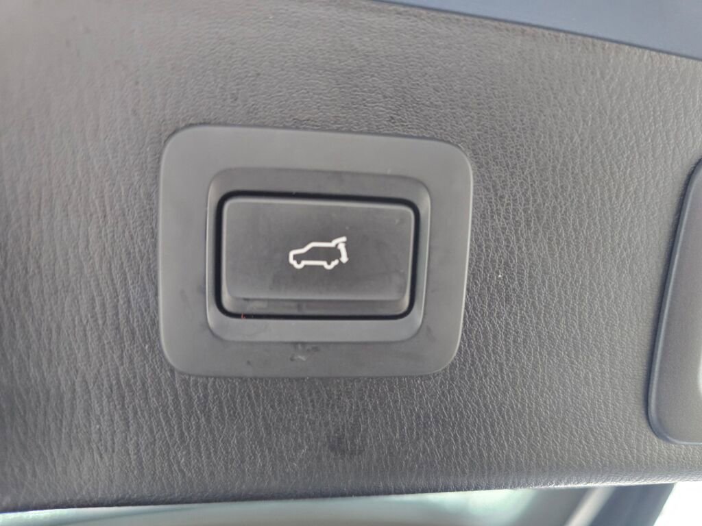 Used 2024 MAZDA CX-5 Carbon Edition image 12