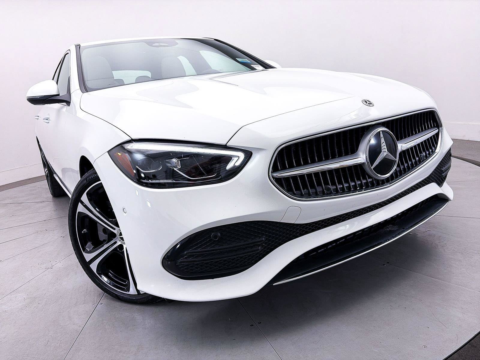 Used 2024 Mercedes-Benz C 300 Sedan image 3