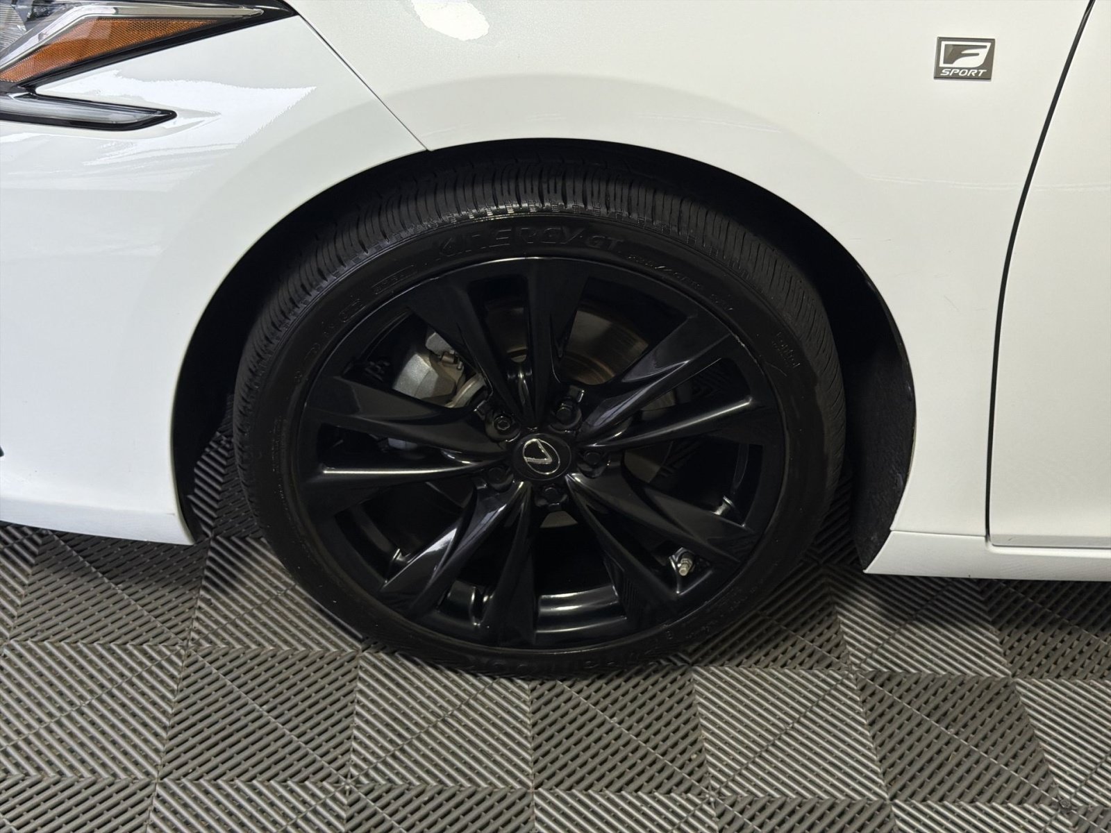 Used 2022 Lexus ES 350 F Sport w/ Accessory Package FWD image 24
