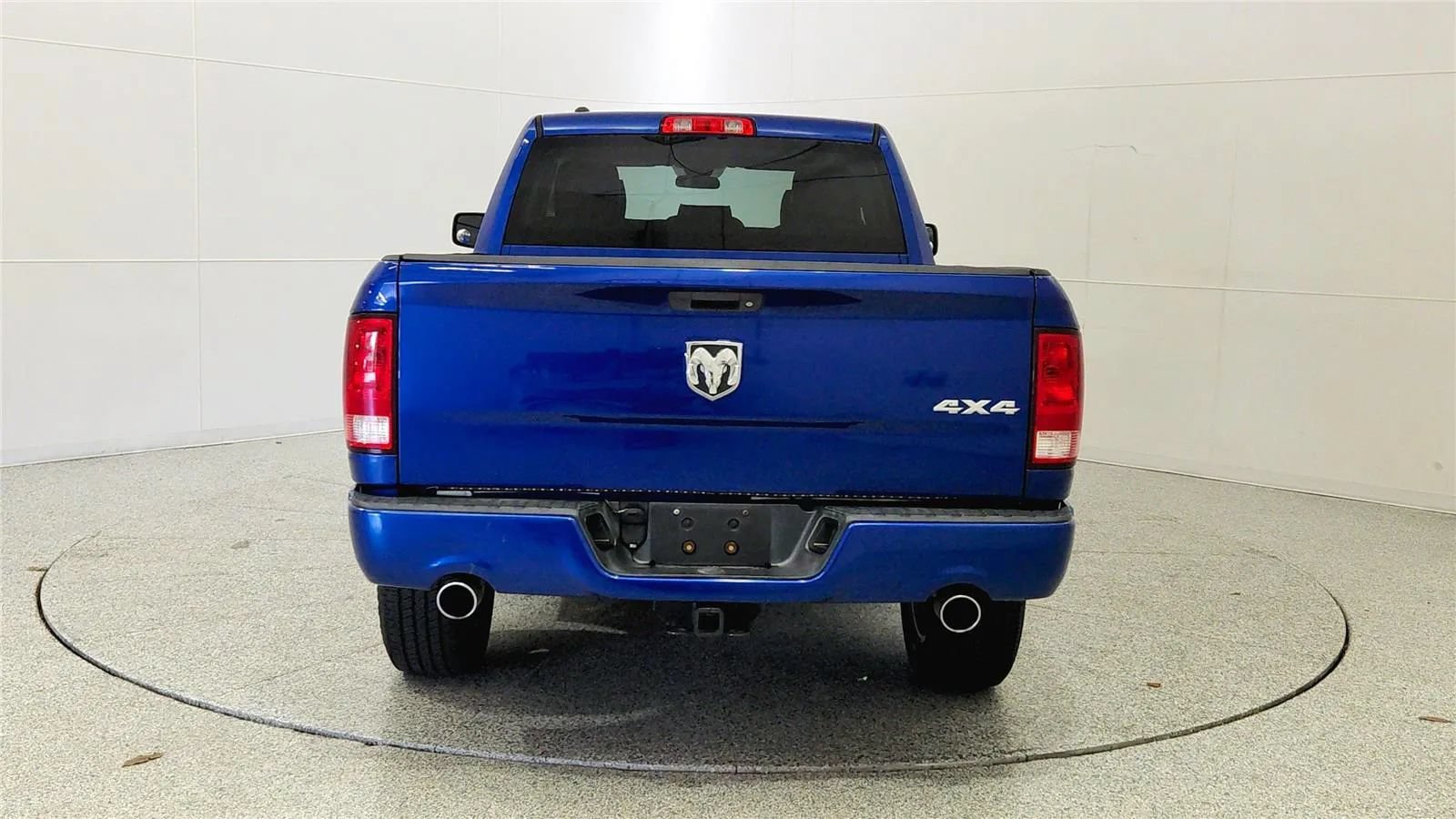 Used 2015 RAM 1500 Express AWD/4WD image 6