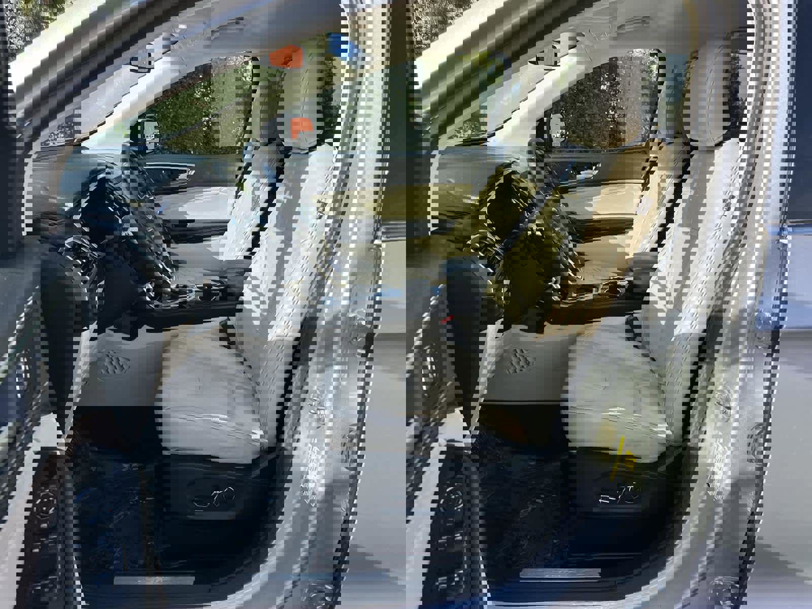 Used 2016 Ford Edge Titanium w/ Technology Package image 11