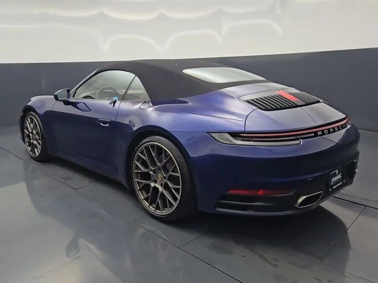Used 2021 Porsche 911 Carrera 4 AWD/4WD image 5