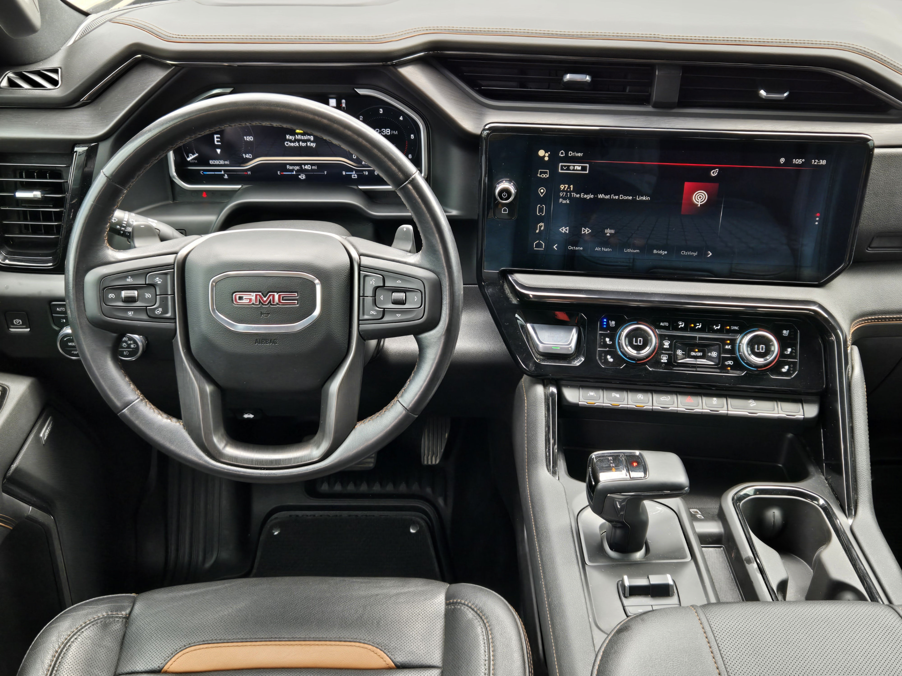 Used 2023 GMC Sierra 1500 AT4 w/ AT4 Premium Package AWD/4WD image 24