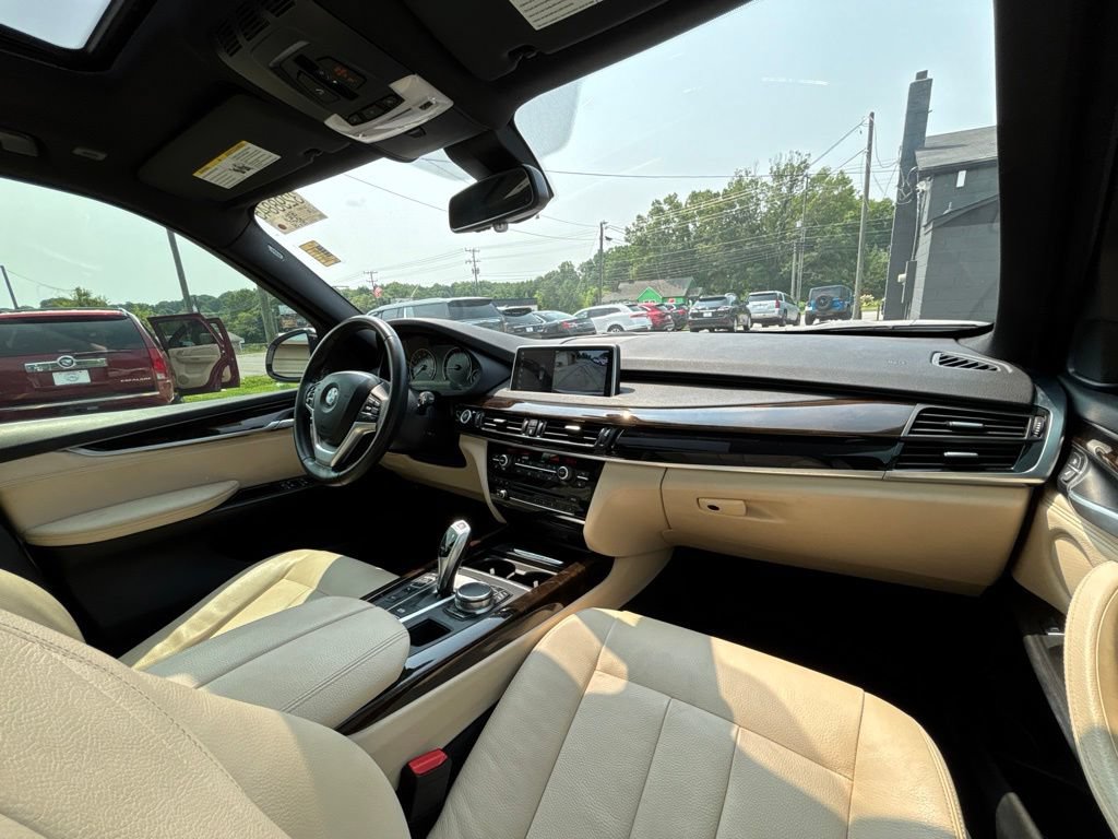 Used 2018 BMW X5 xDrive40e AWD/4WD image 19