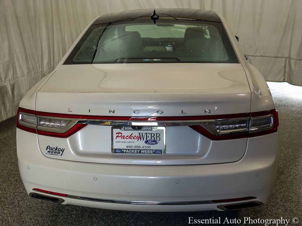 Used 2019 Lincoln Continental Select w/ Continental Climate Package FWD image 8