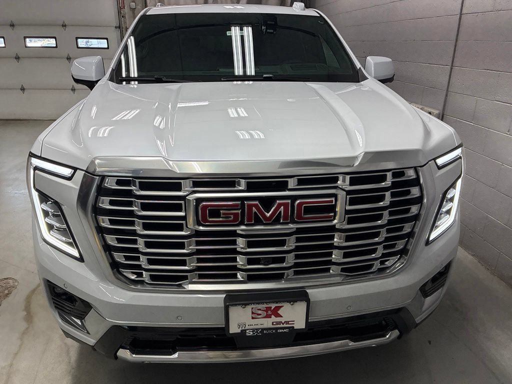 New 2026 GMC Yukon XL Denali w/ Denali Reserve Package AWD/4WD image 6