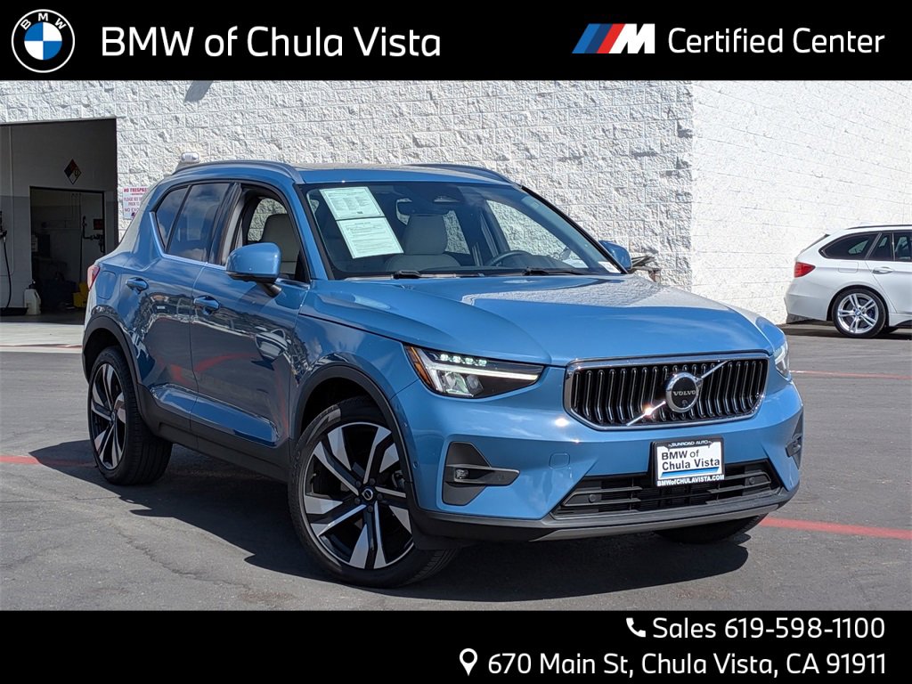 Used 2023 Volvo XC40 B5 Plus w/ Driver Assist Package