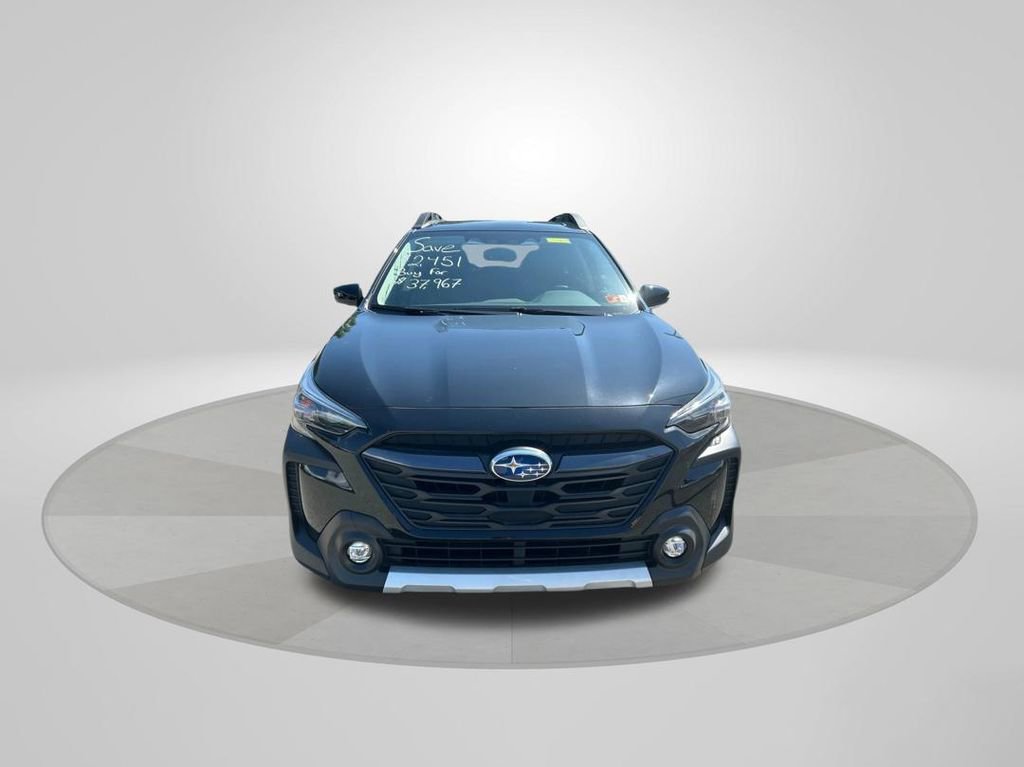 Certified 2025 Subaru Outback Limited AWD/4WD image 2