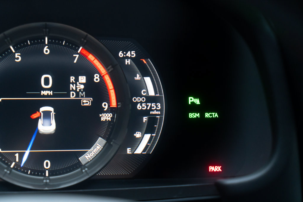Used 2019 Lexus LC 500 Coupe w/ Touring Package RWD image 32