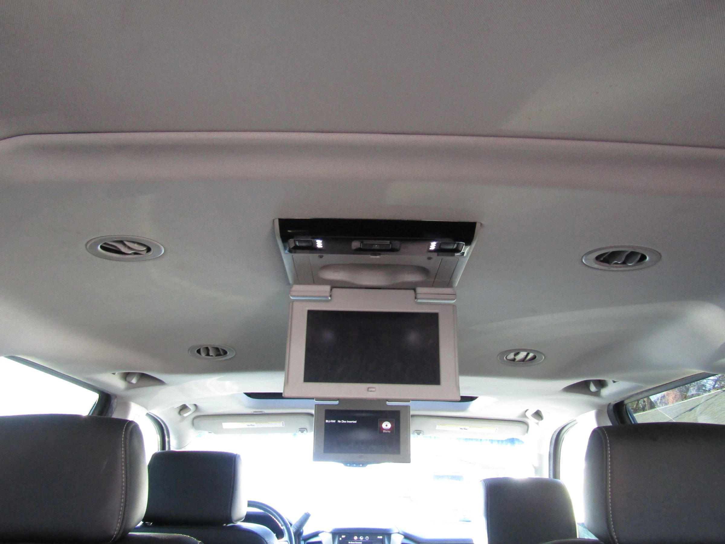 Used 2015 GMC Yukon XL Denali w/ Open Road Package image 16