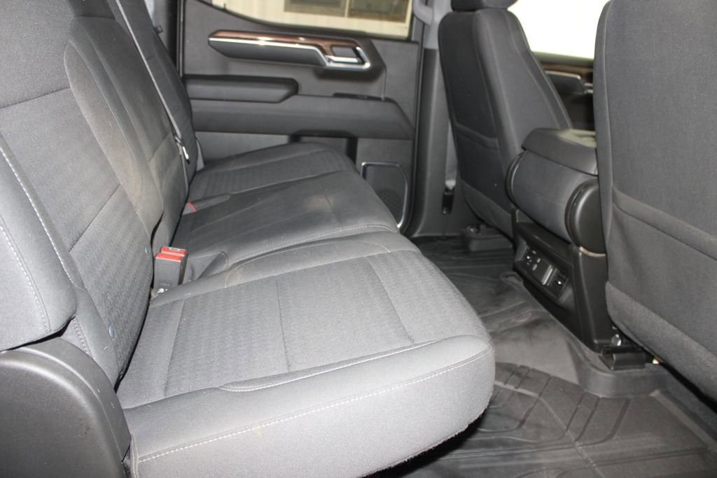 Used 2022 Chevrolet Silverado 1500 LT w/ Protection Package AWD/4WD image 33