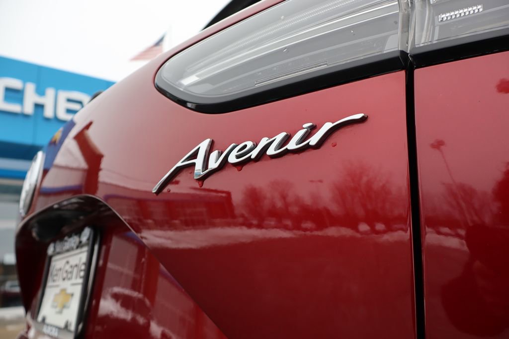 Used 2023 Buick Envision Avenir image 36