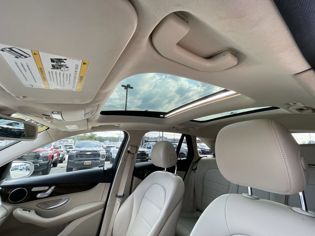 Used 2019 Mercedes-Benz GLC 300 image 18