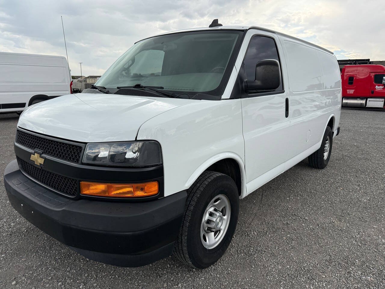 Used 2021 Chevrolet Express 2500 RWD image 7