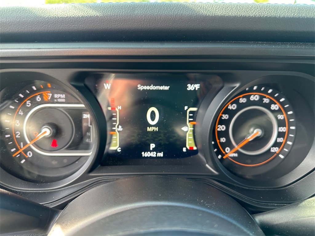 Certified 2024 Jeep Gladiator Mojave w/ Convenience Group image 17