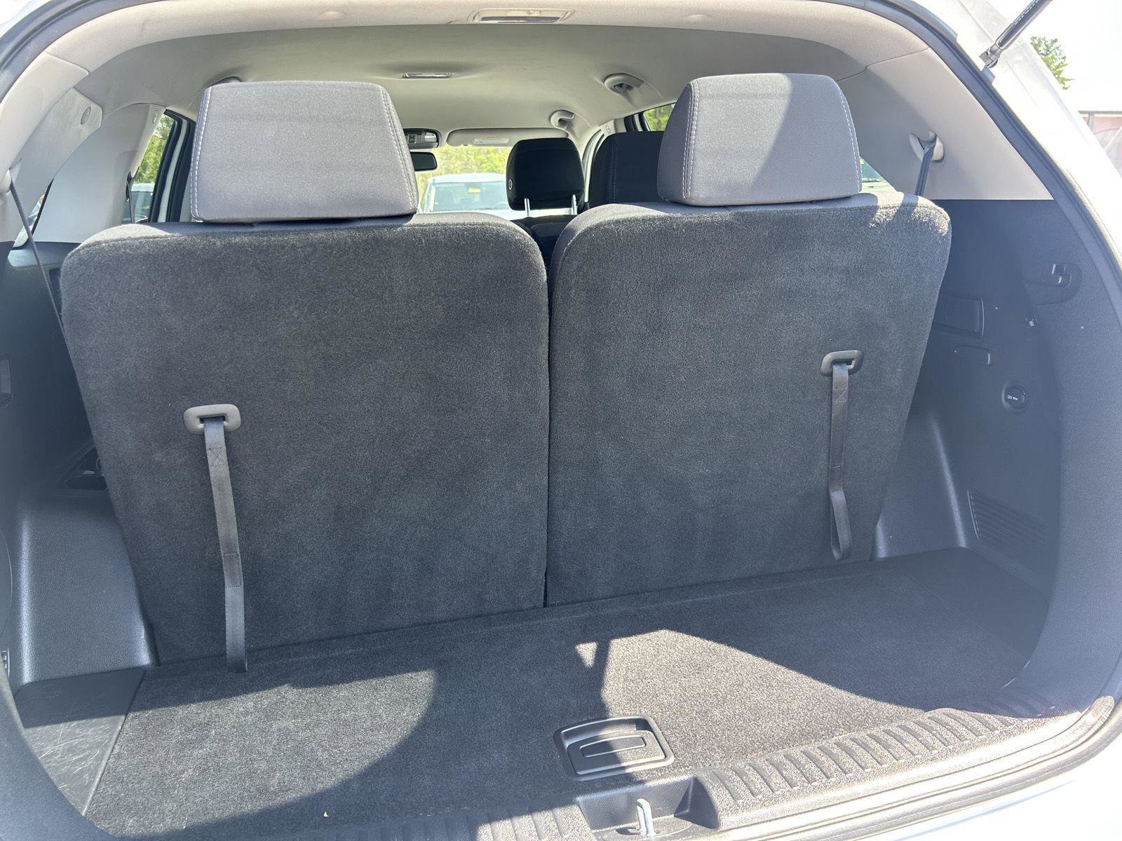 Used 2017 Kia Sorento LX w/ LX Convenience Package image 7