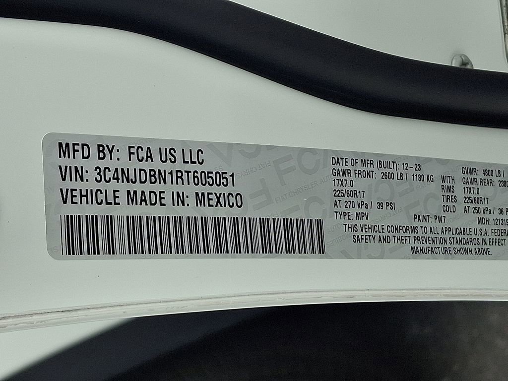 Used 2024 Jeep Compass Latitude image 26