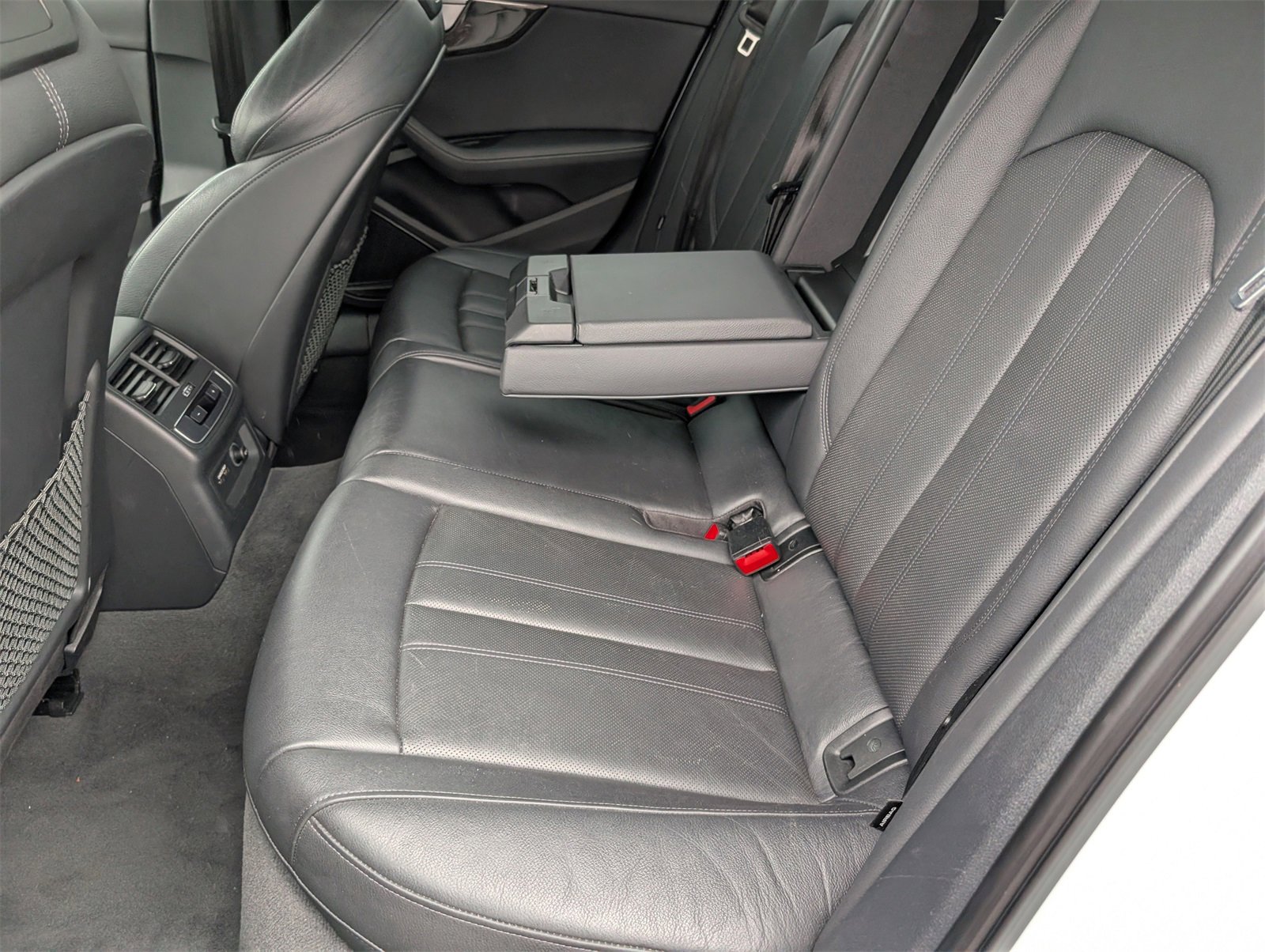 Used 2019 Audi S4 Prestige w/ Prestige Package image 15