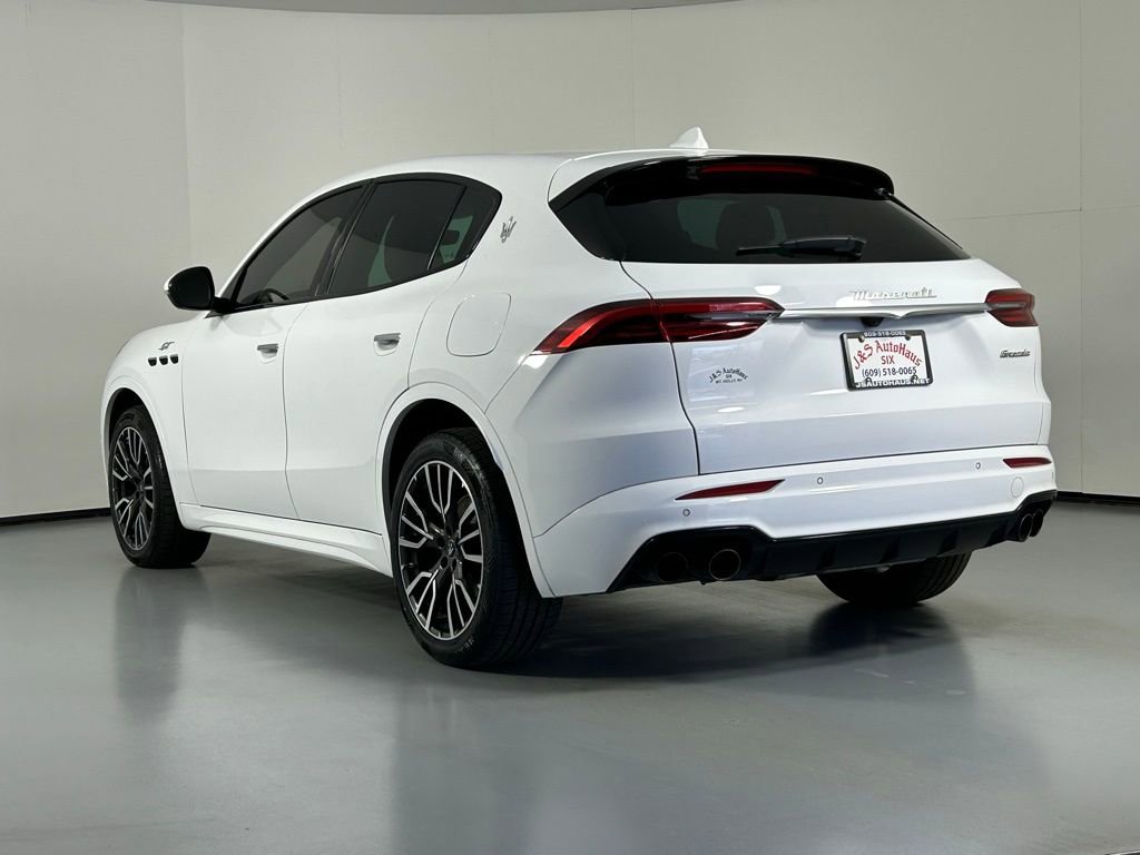 Used 2023 Maserati Grecale GT image 6