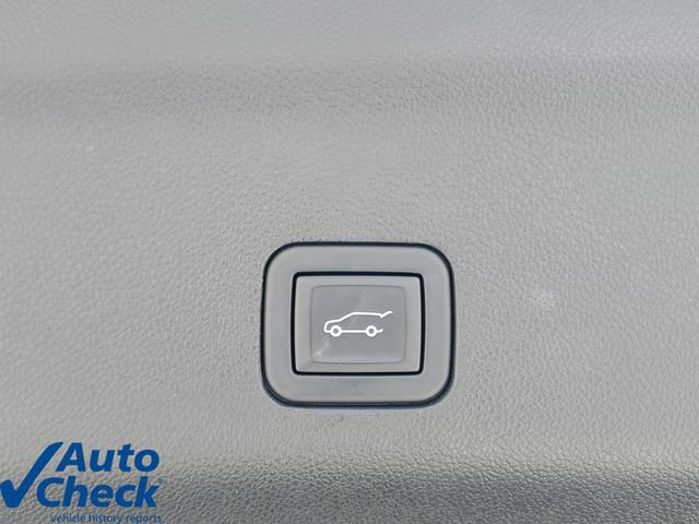 Certified 2024 Cadillac Escalade ESV Sport AWD/4WD image 11
